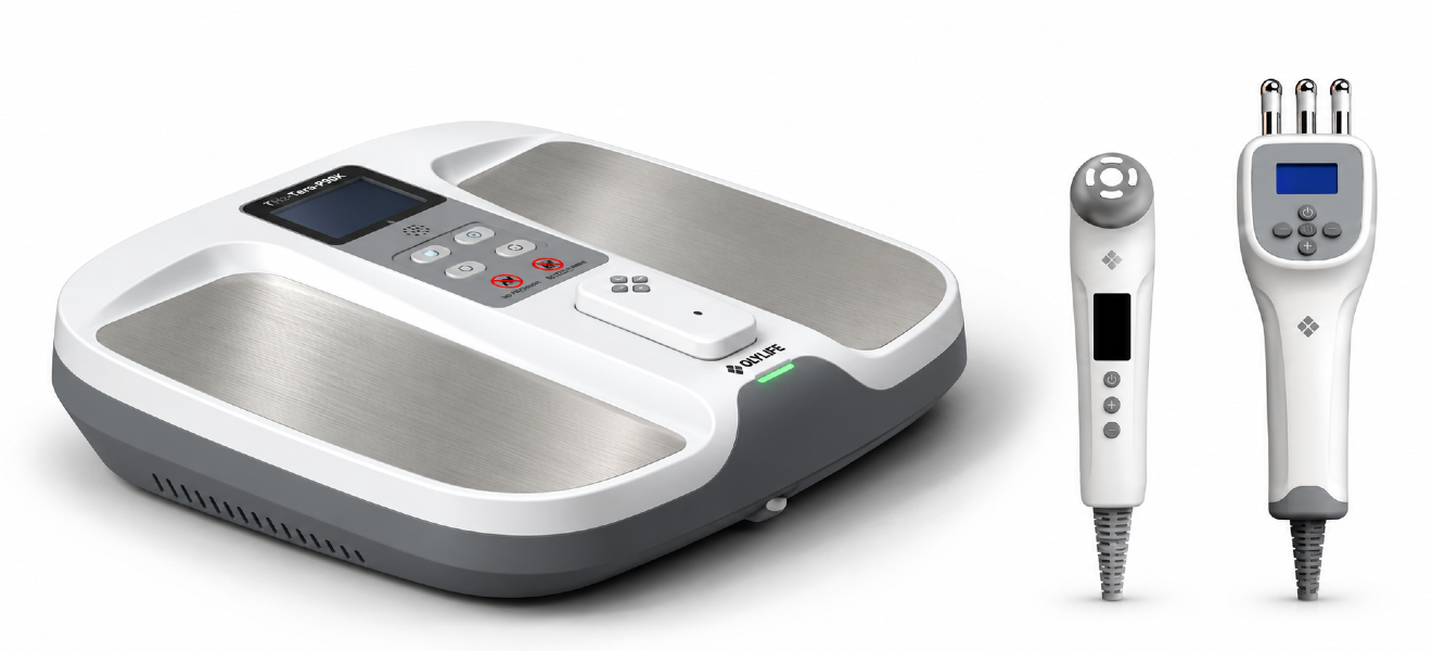 Tera-P90+ foot pad with its two handheld devices